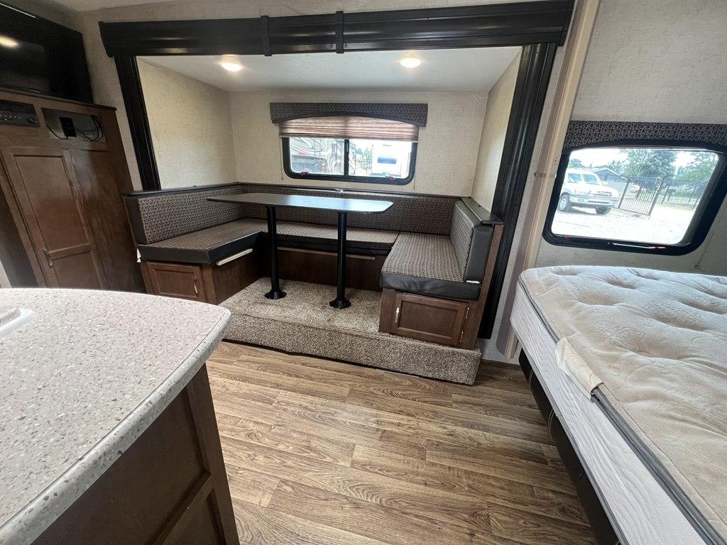 Venture RV Sonic  2017