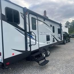 Cruiser RV Shadow Cruiser  2019