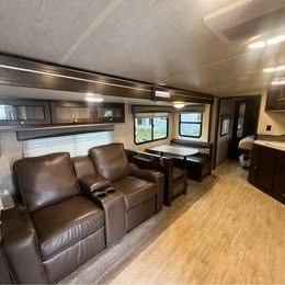 Cruiser RV Shadow Cruiser  2019