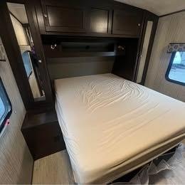 Cruiser RV Shadow Cruiser  2019