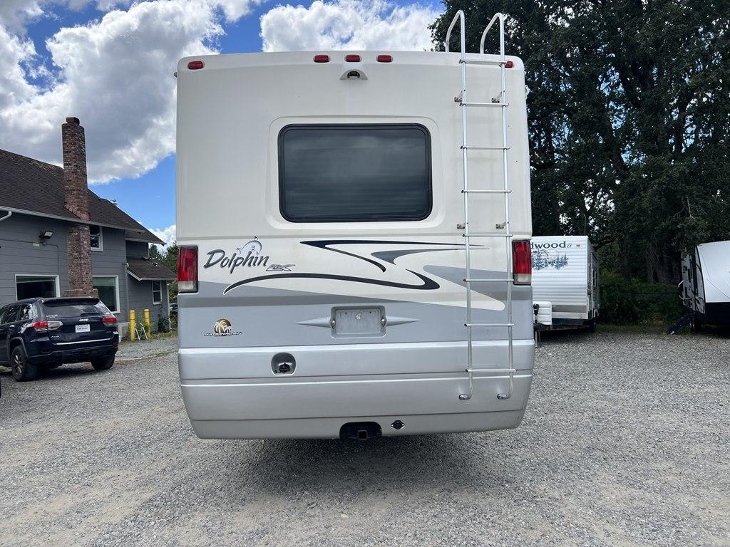 National RV Dolphin  2004