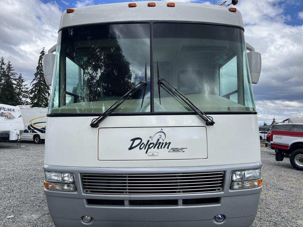 National RV Dolphin  2004