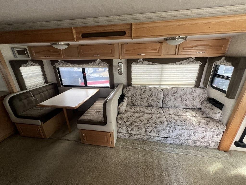 National RV Dolphin  2004