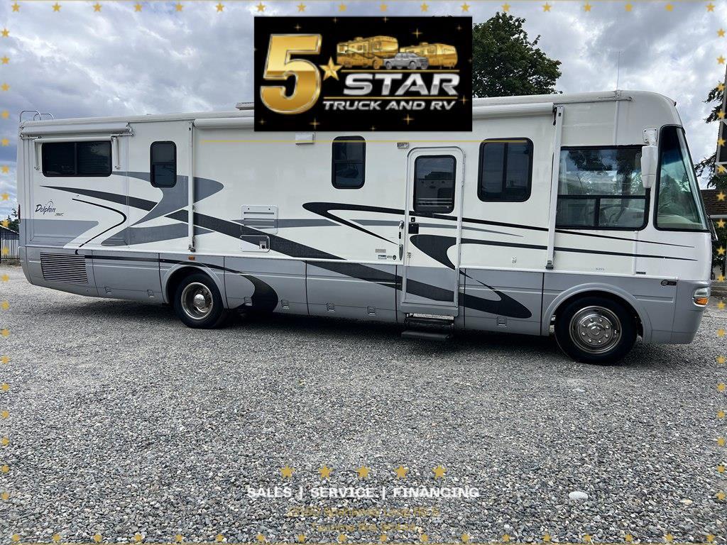 2004 National RV Dolphin 