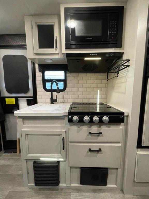 Jayco Jay Feather  2022