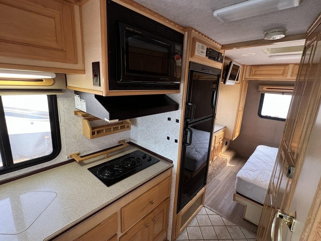 Chinook RV Dream  2004