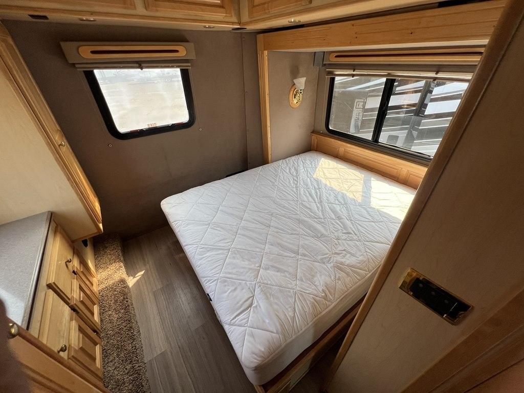 Chinook RV Dream  2004