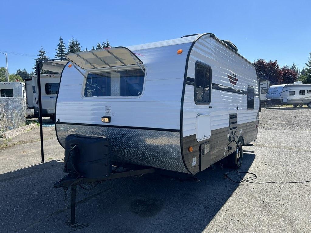 Riverside RV Retro  2017