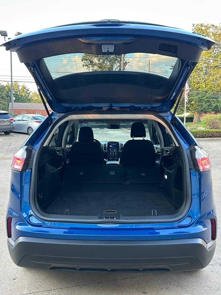 2023 Ford Edge SE - Photo 6