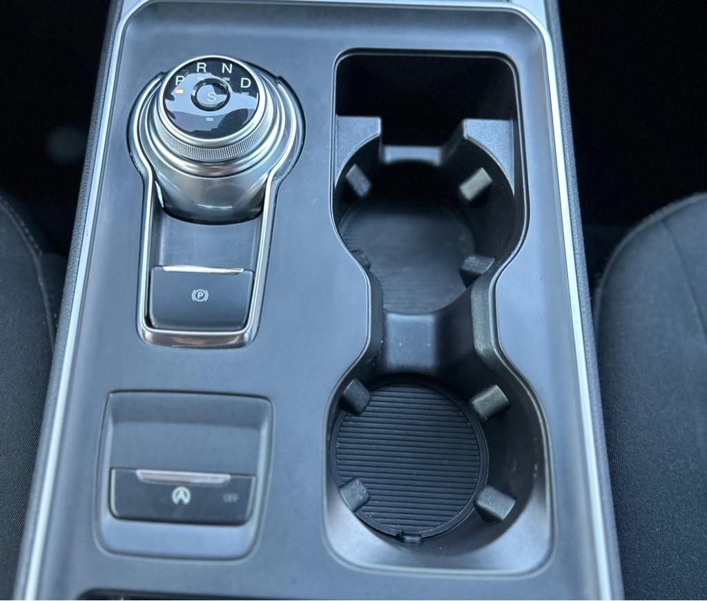 2023 Ford Edge SE - Photo 18