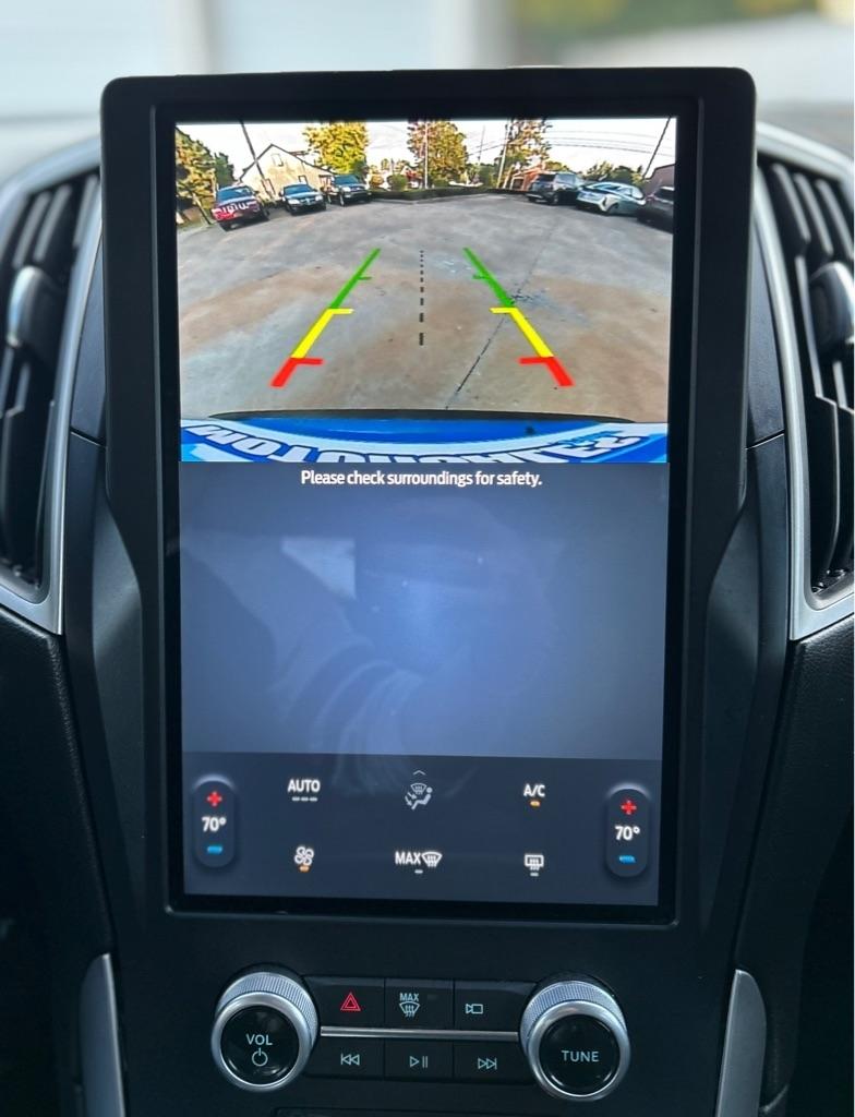 2023 Ford Edge SE - Photo 19