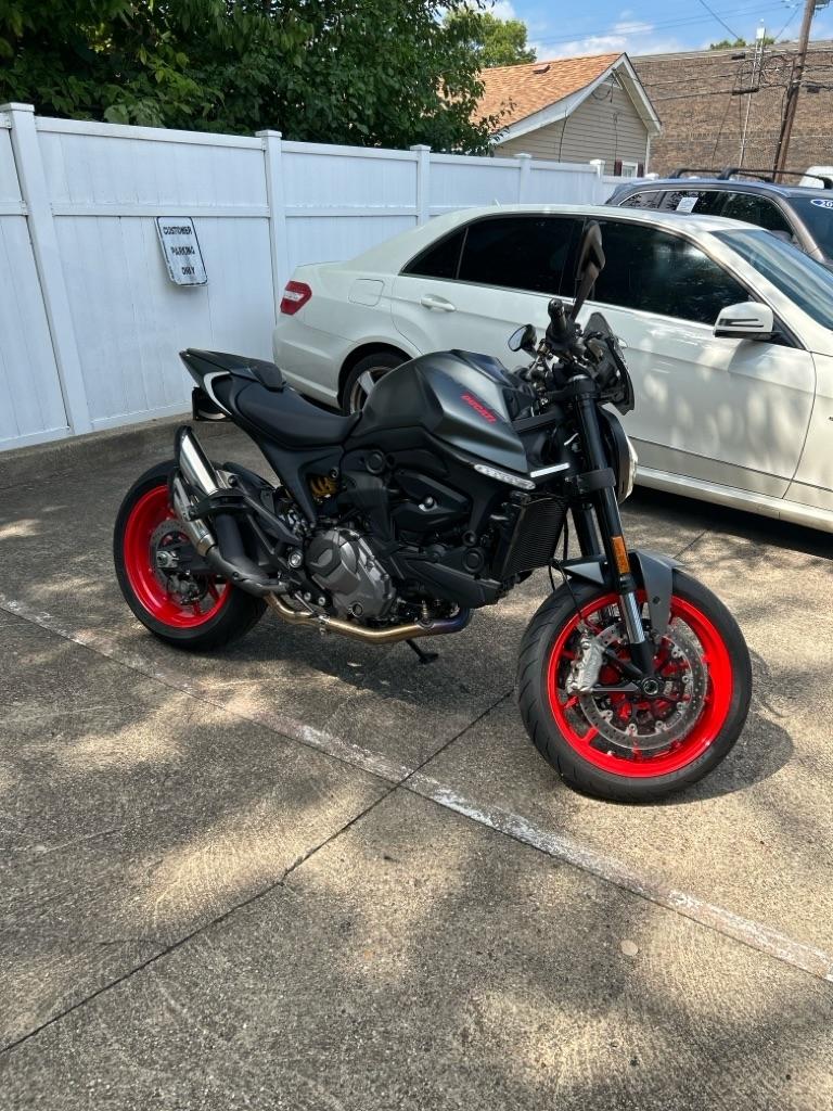 2024 Ducati Monster 