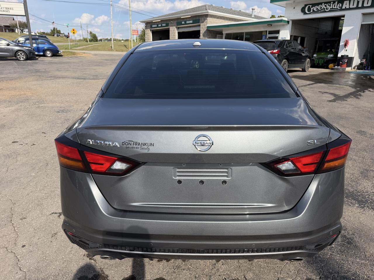 Nissan Altima  2019