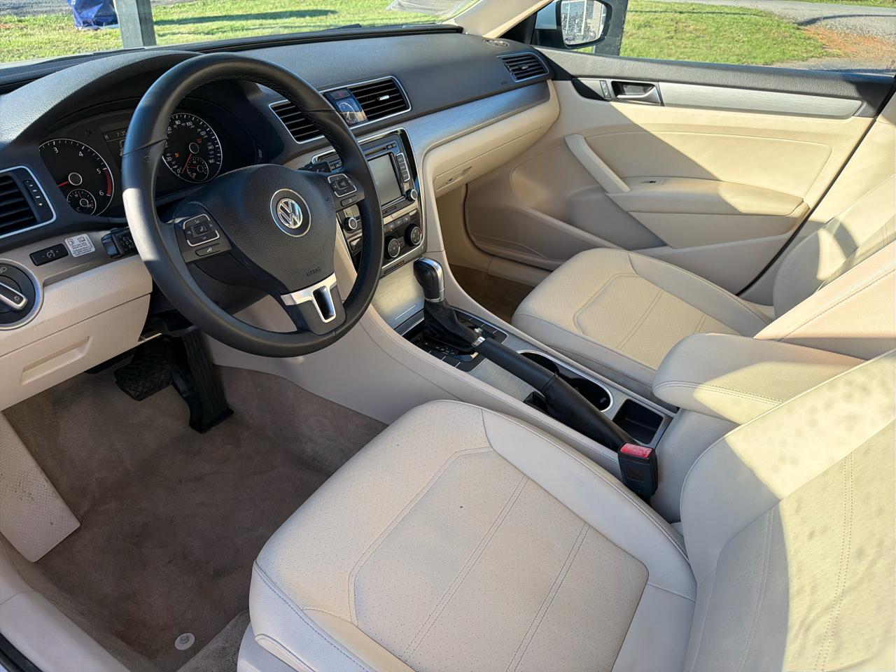 Volkswagen Passat  2014