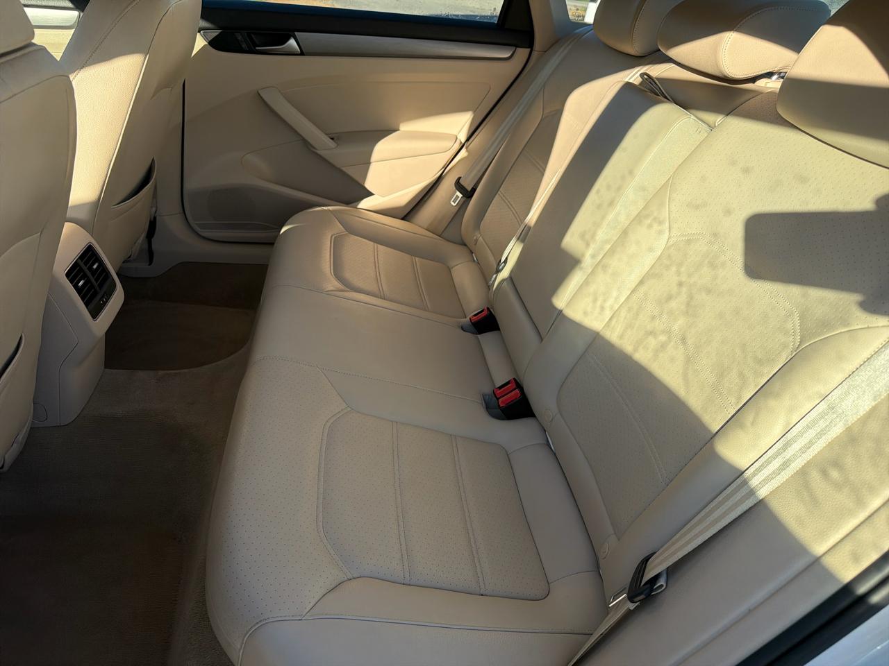 Volkswagen Passat  2014