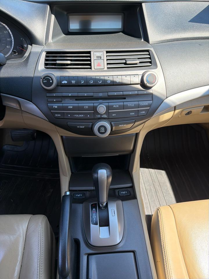 Honda Accord  2011