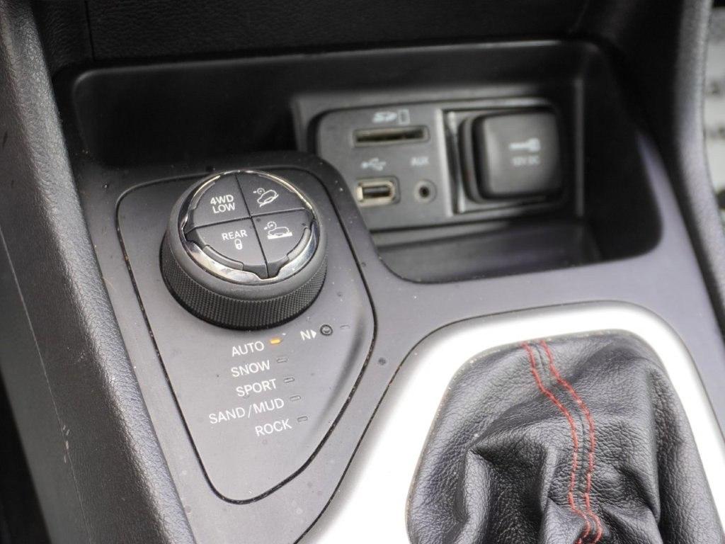 Jeep Cherokee 4WD 4dr Trailhawk 2015