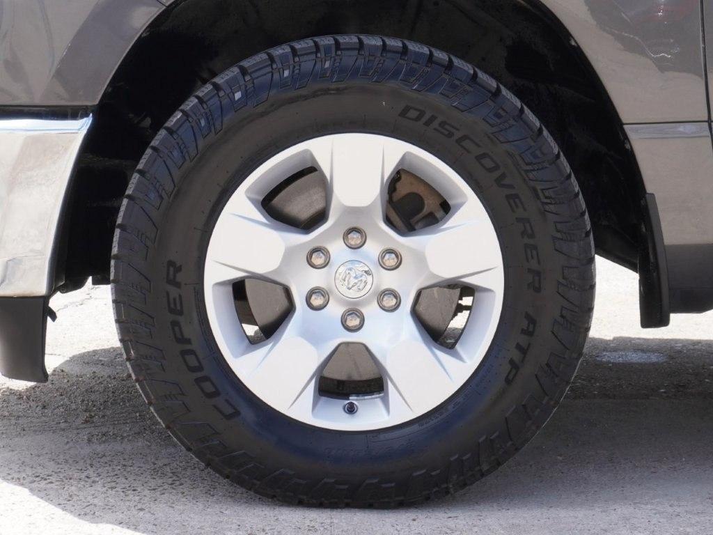 RAM 1500 Big Horn 4x2 Crew Cab 5'7" Box 2020