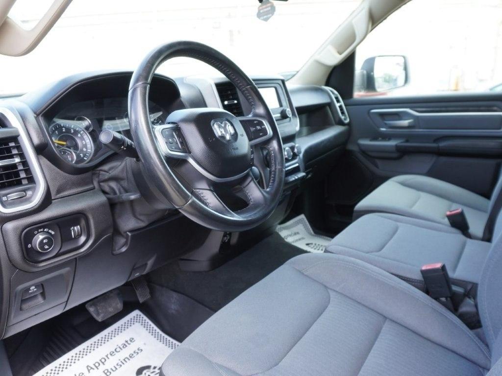 RAM 1500 Big Horn 4x2 Crew Cab 5'7" Box 2020