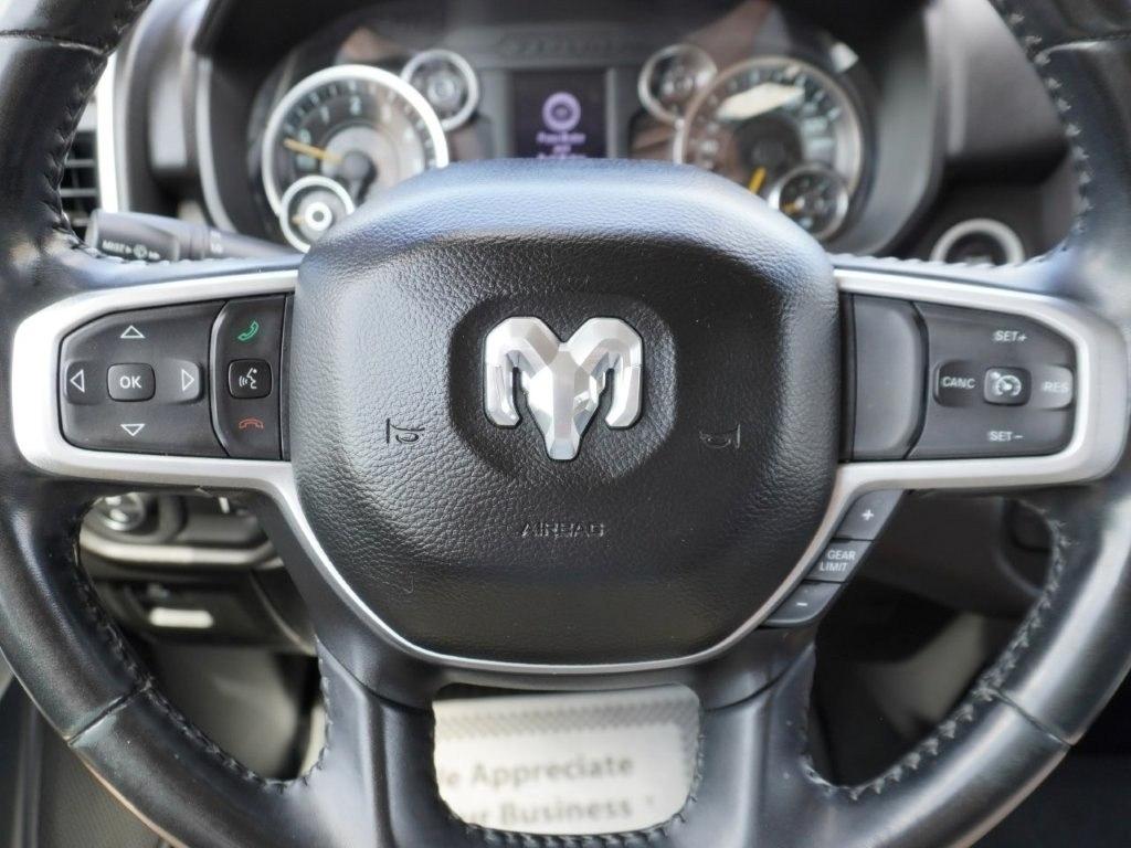 RAM 1500 Big Horn 4x2 Crew Cab 5'7" Box 2020