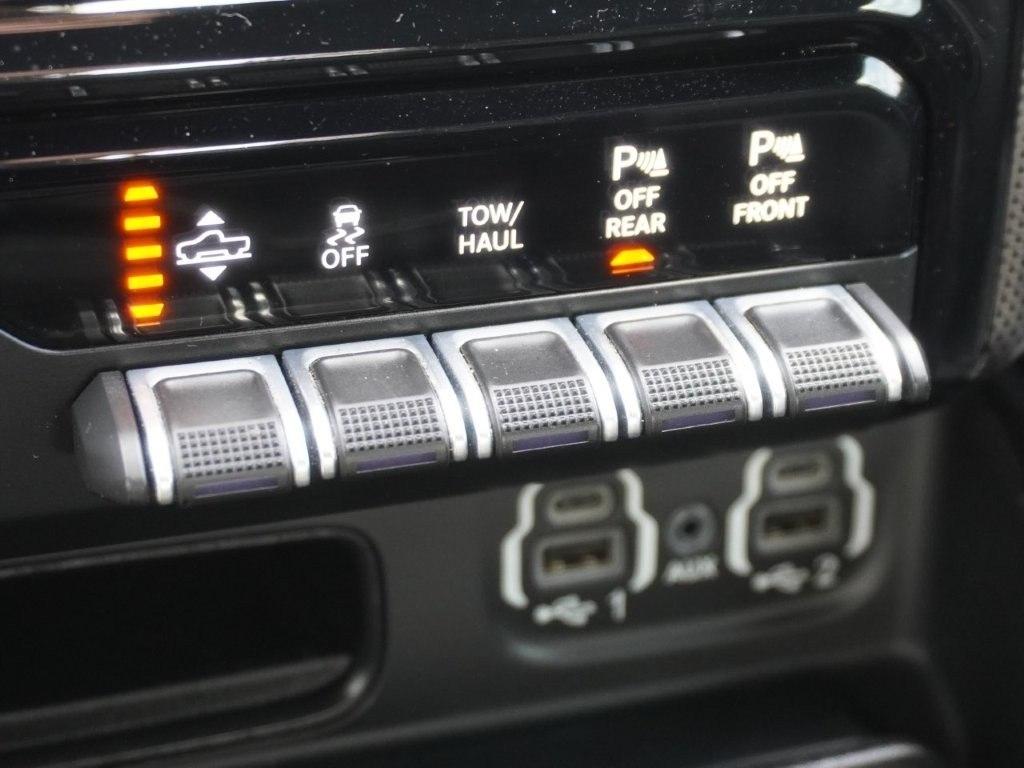 RAM 1500 Limited 4x4 Crew Cab 5'7" Box 2022