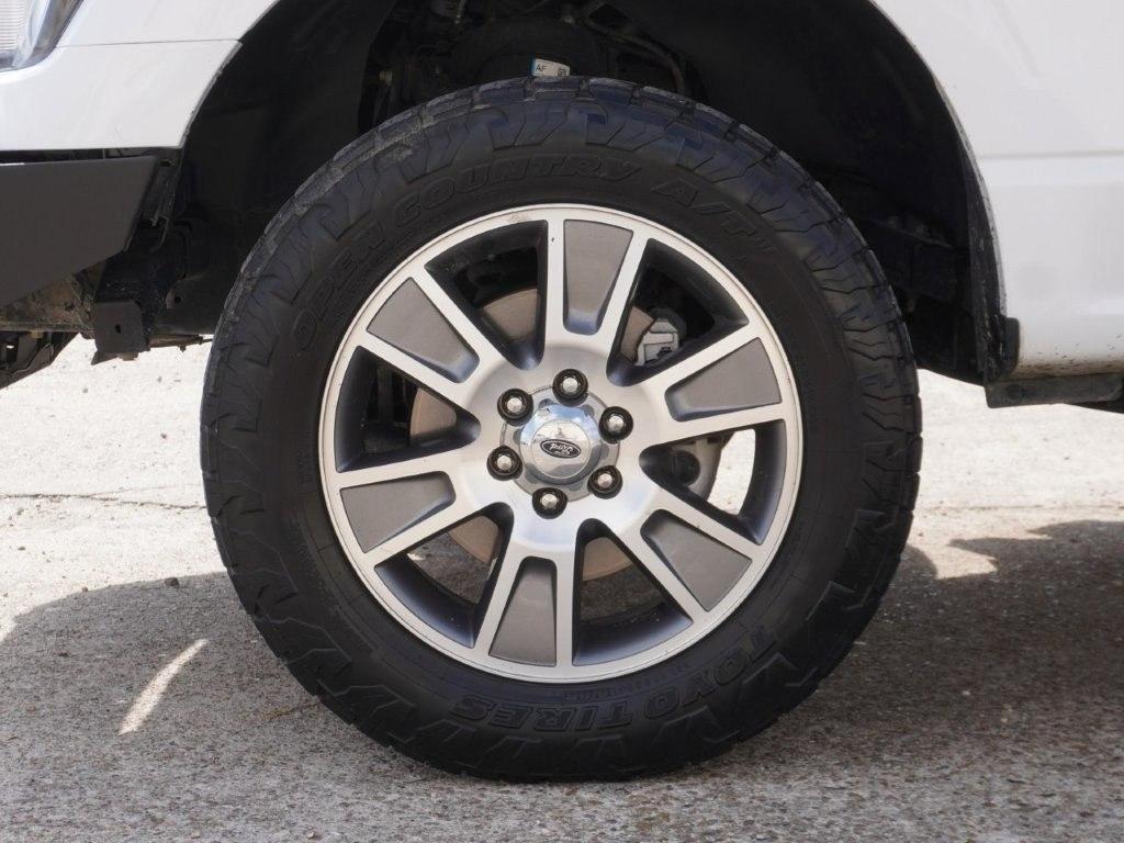 Ford F-150 Lariat 4WD SuperCrew 5.5' Box 2023