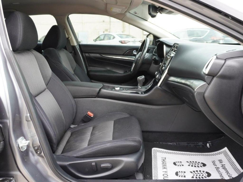 Nissan Maxima S 3.5L 2020