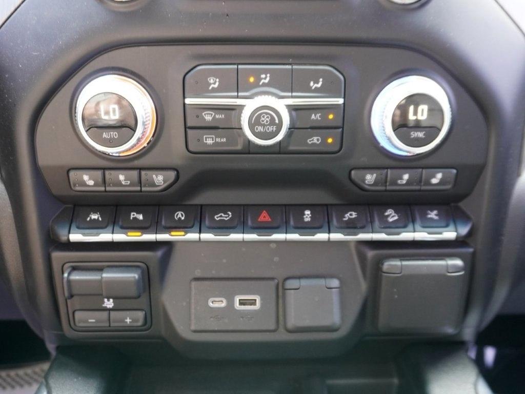 GMC Sierra 1500 4WD Crew Cab 147" Denali 2019