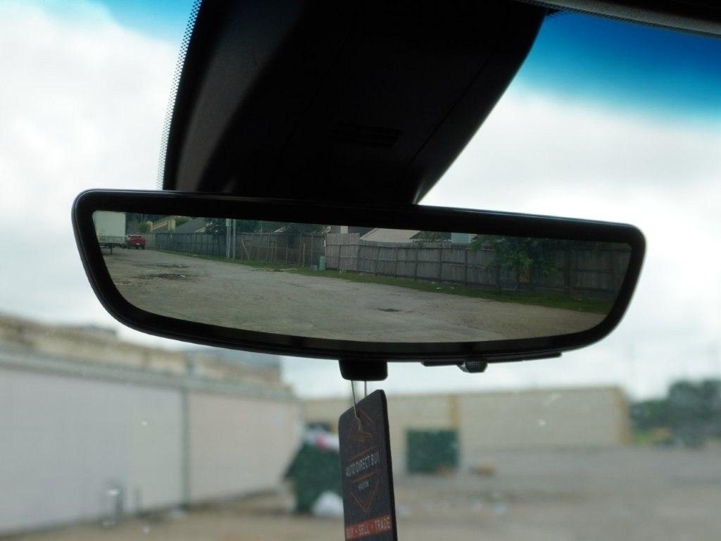 GMC Sierra 1500 4WD Crew Cab 147" Denali 2019