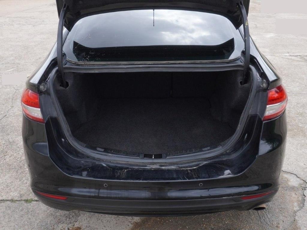 Ford Fusion SE FWD 2018