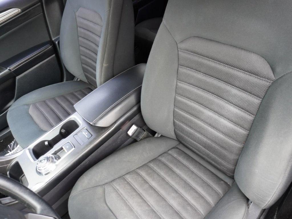 Ford Fusion SE FWD 2018