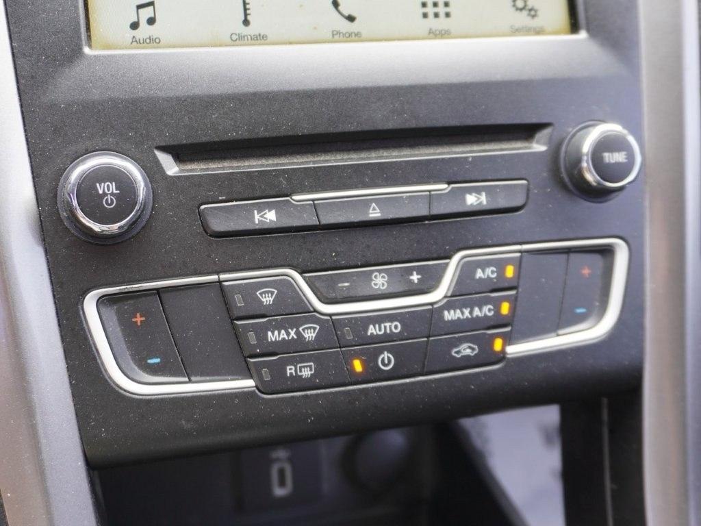 Ford Fusion SE FWD 2018