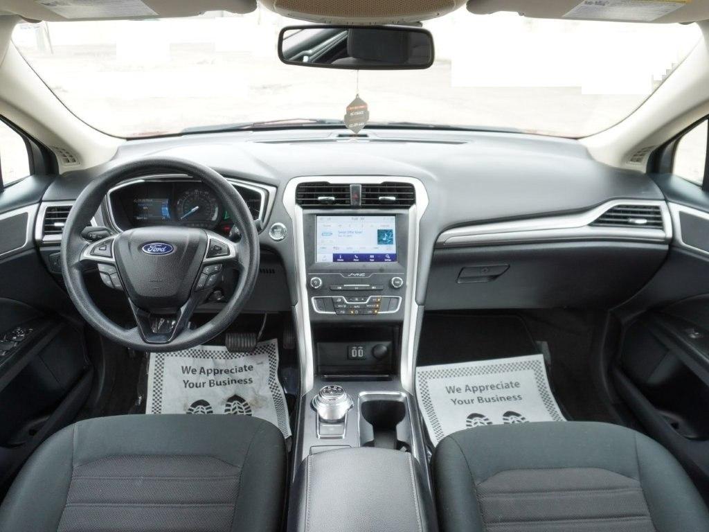 Ford Fusion SE FWD 2020