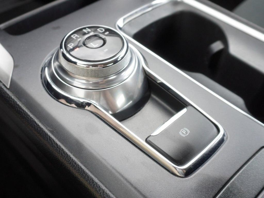 Ford Fusion SE FWD 2020