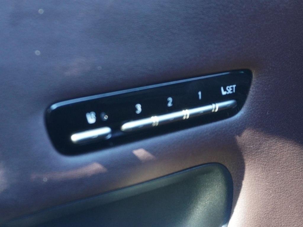 Lexus LS LS 500 RWD 2019