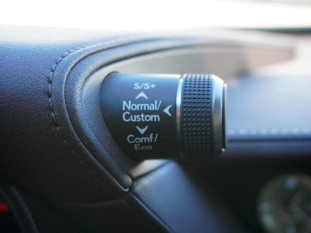 Lexus LS LS 500 RWD 2019