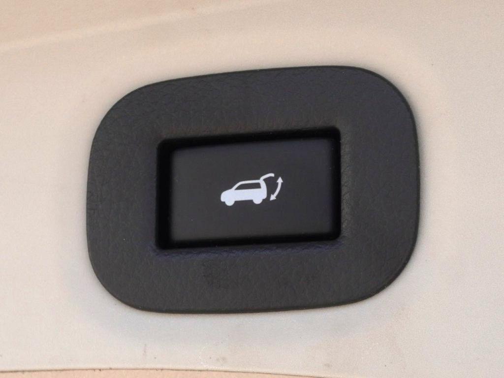 Nissan Rogue FWD 4dr SV 2015