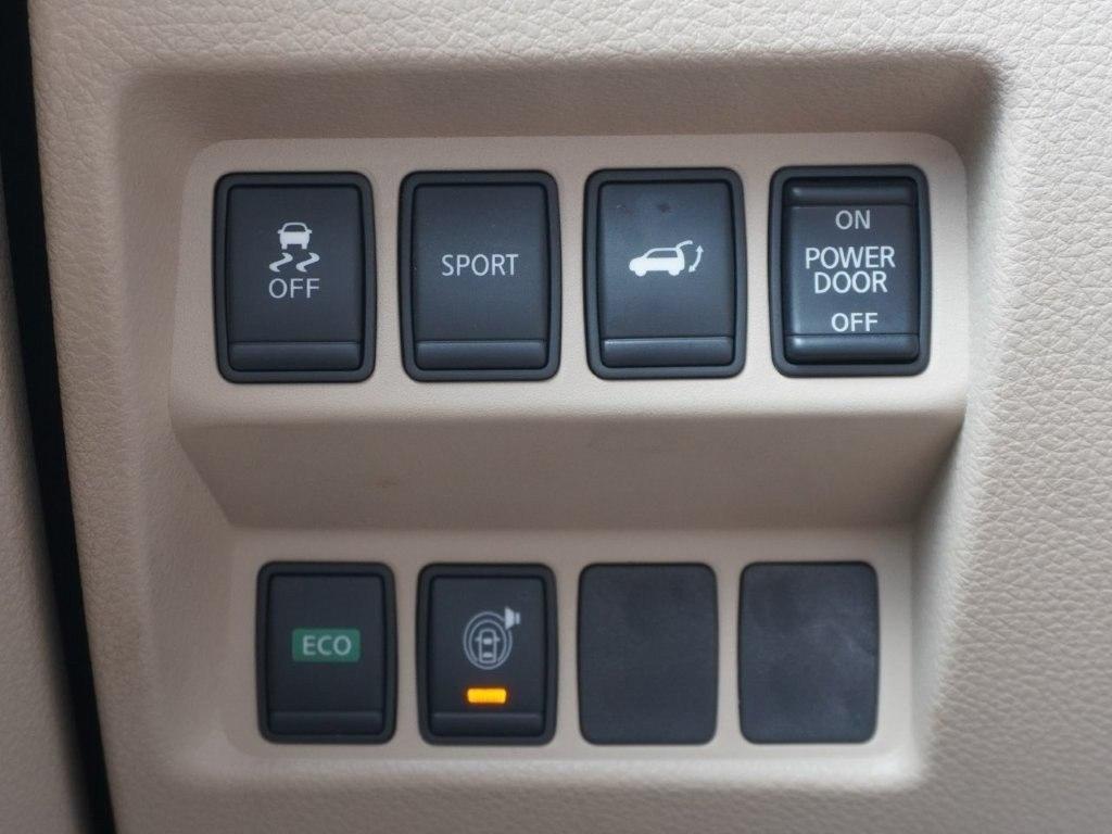 Nissan Rogue FWD 4dr SV 2015