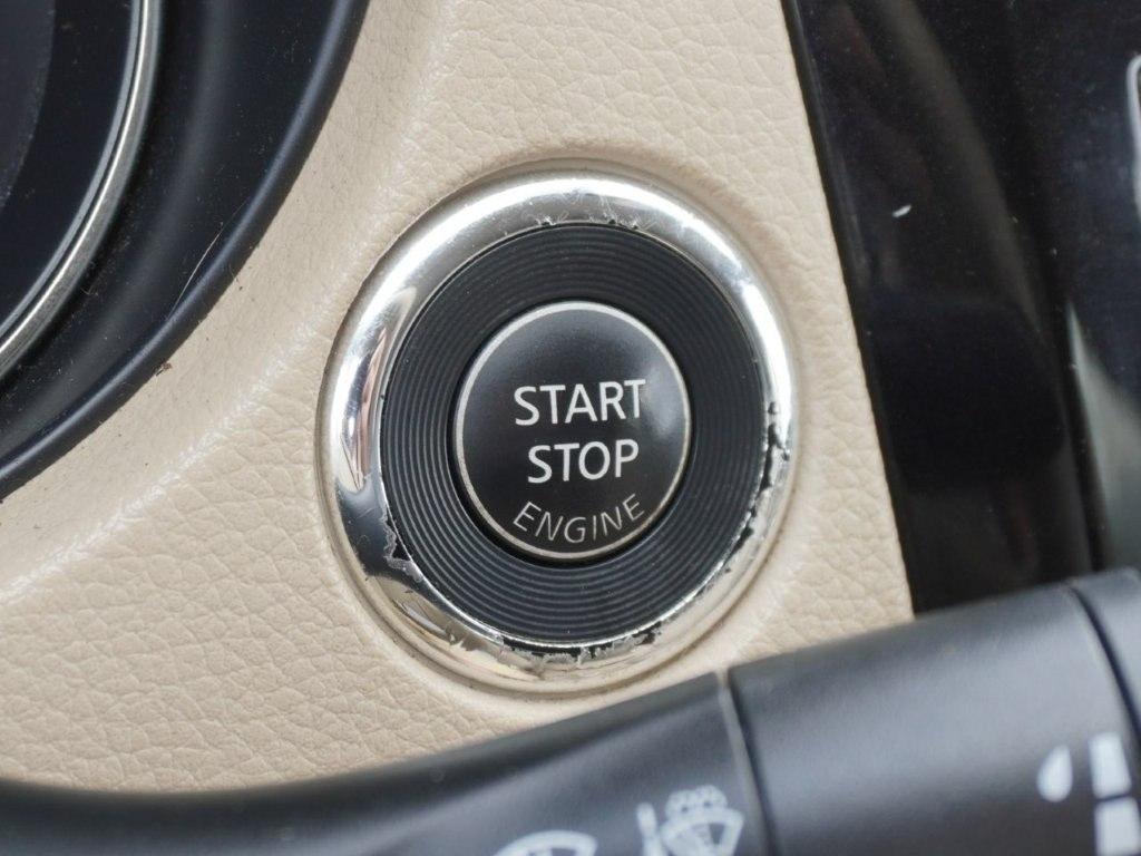 Nissan Rogue FWD 4dr SV 2015