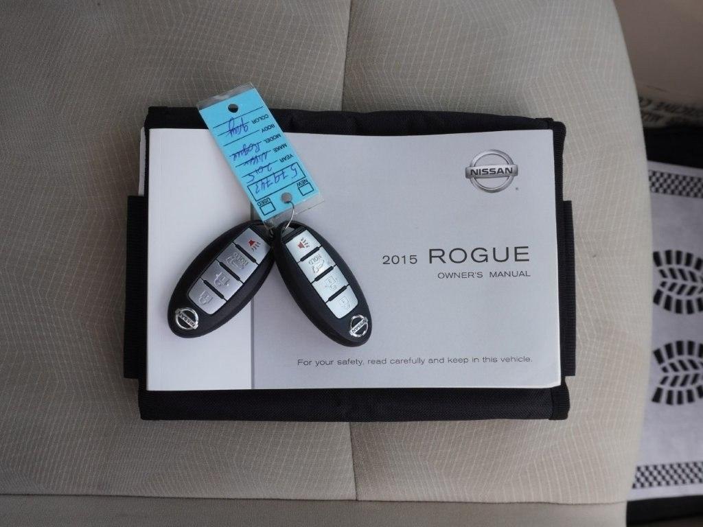 Nissan Rogue FWD 4dr SV 2015