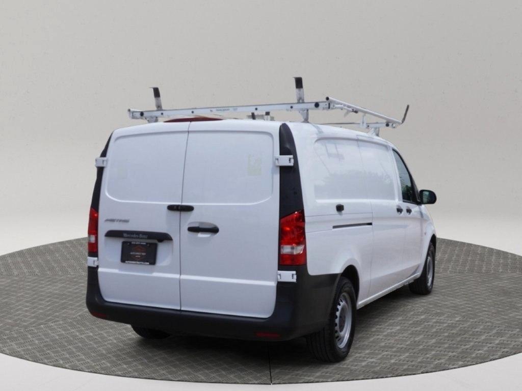Mercedes-Benz Metris Cargo Van Standard Roof 135" Wheelbase 2023