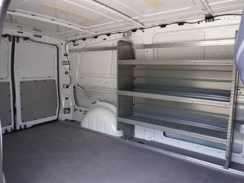 Mercedes-Benz Metris Cargo Van Standard Roof 135" Wheelbase 2023