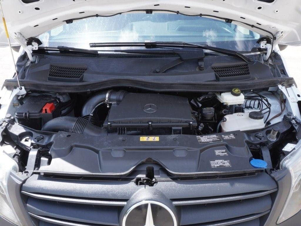 Mercedes-Benz Metris Cargo Van Standard Roof 135" Wheelbase 2023