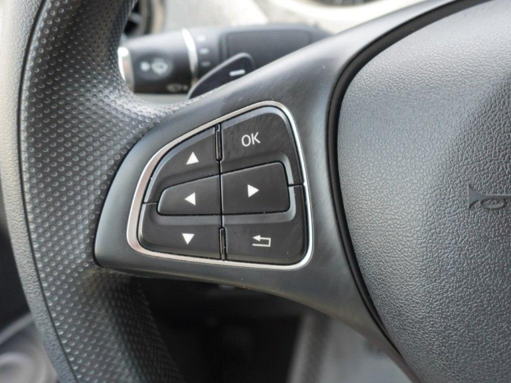 Mercedes-Benz Metris Cargo Van Standard Roof 135" Wheelbase 2023