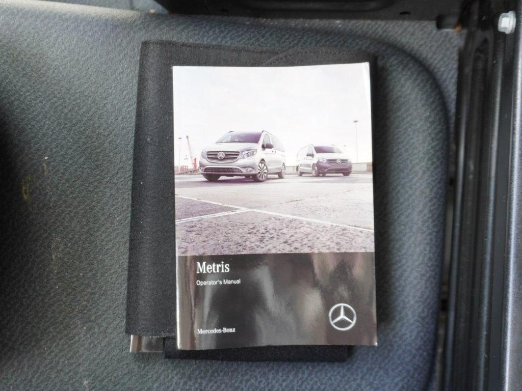 Mercedes-Benz Metris Cargo Van Standard Roof 135" Wheelbase 2023