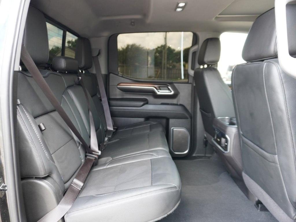 GMC Sierra 1500 4WD Crew Cab 147" Denali 2024