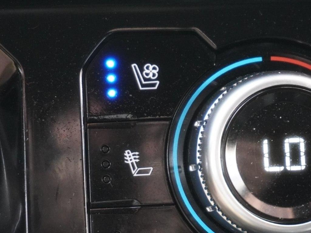 GMC Sierra 1500 4WD Crew Cab 147" Denali 2024