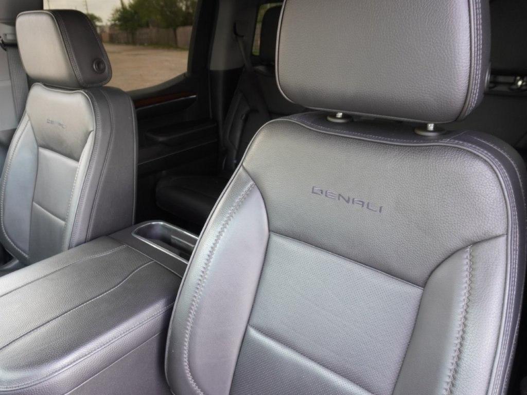 GMC Sierra 1500 4WD Crew Cab 147" Denali 2024