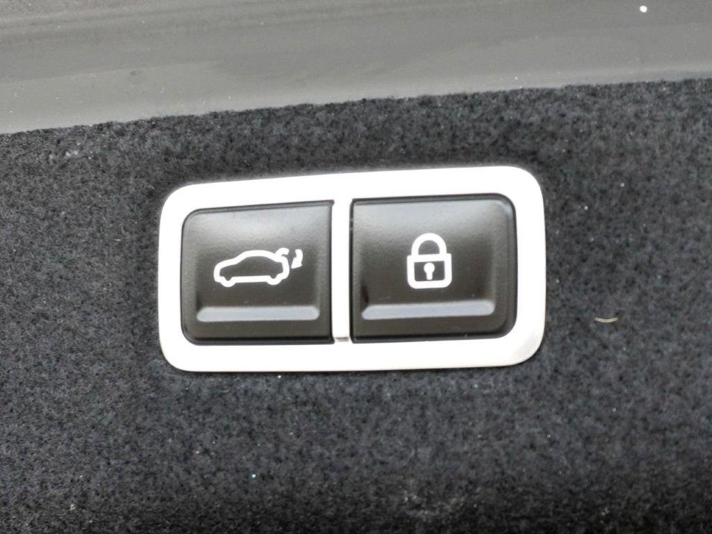 Genesis G70 3.3T RWD 2023