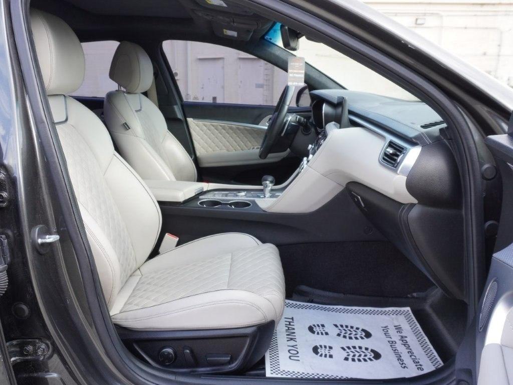 Genesis G70 3.3T RWD 2023